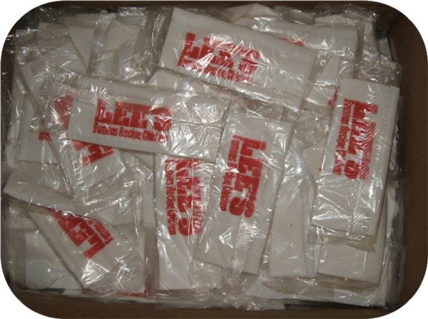 500 Lee's Chicken Sealed Napkin Packs spork case-5304